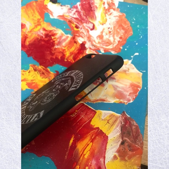 iPhone 6/6s Phone Case - Bundle of 3 - Picture 4 of 8